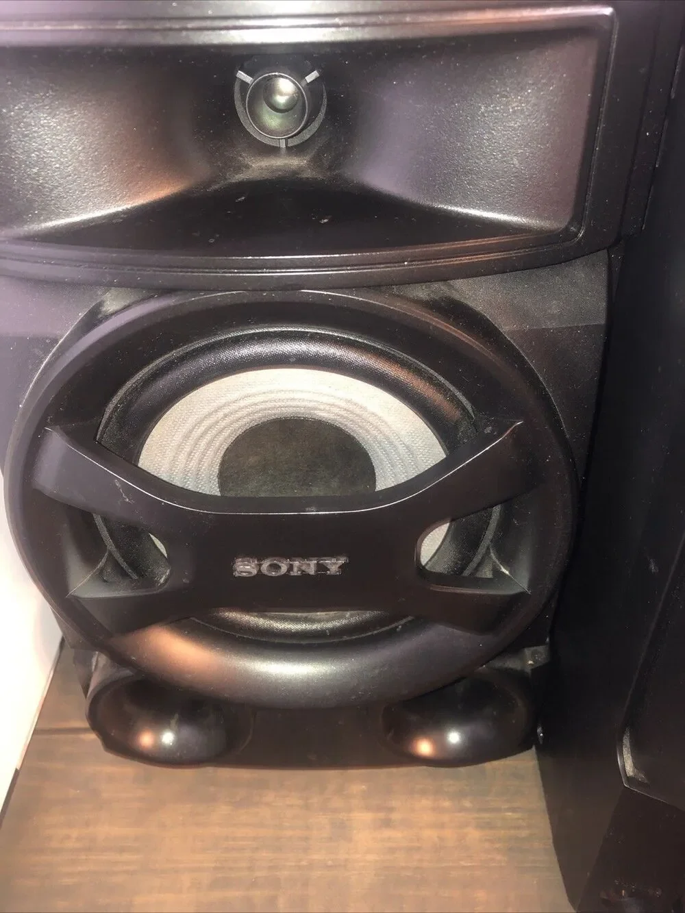 Sony Stereo Boombox Model HCD-EC691 CD/Radio/Ipod 30 Pin- MP3- Bass READ DESCRIP